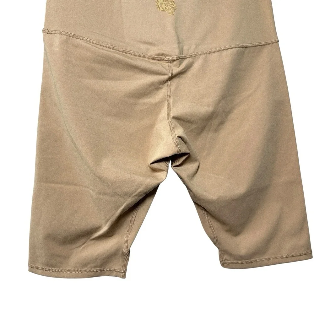 NWT Darc Sport She Wolf Head Biker Shorts Size M Brown High Waist Gym Streetwear